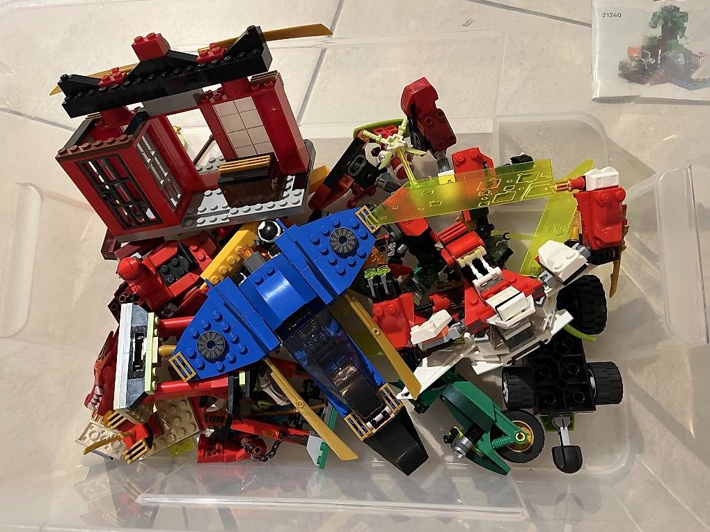 Lego Giocattoli: Ninjago Legoset ab 4, 3 Stück plus Minecraft – Usato da Pfungen venduto da nad_vt7k 1