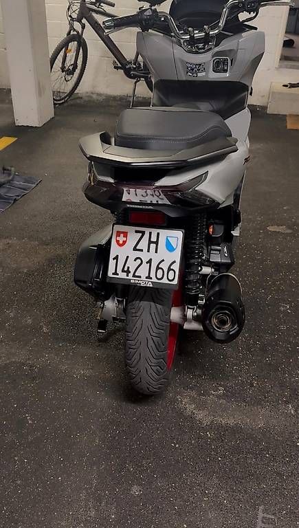 Honda Strasse: Roller Honda – Gebraucht aus Eglisau von Roadrunner8000 4