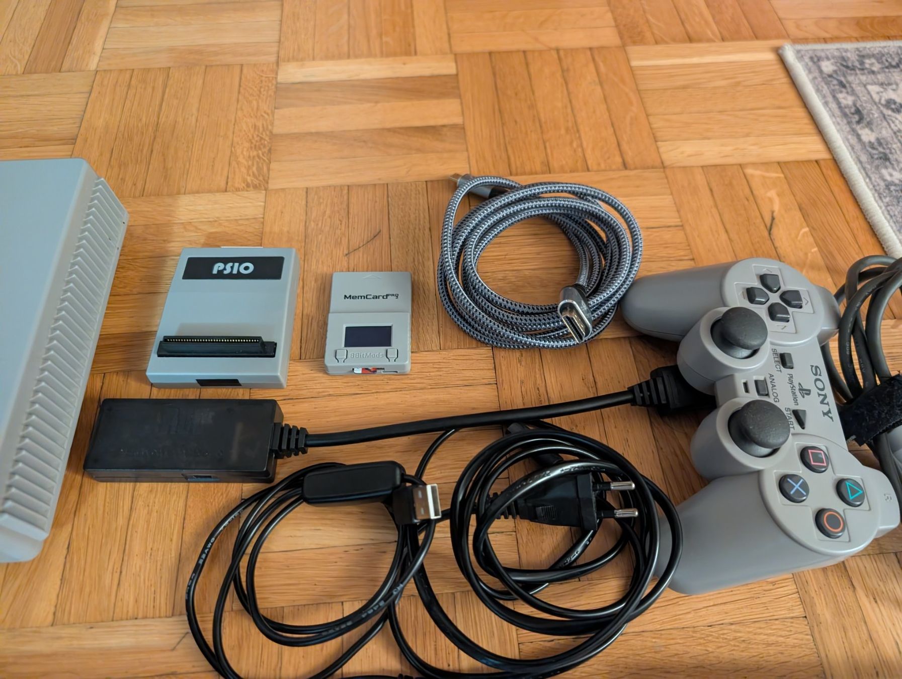 Sony Consoles: Sony PlayStation 1 Bundle – D'occasion à Volketswil par iiimarioiii 2