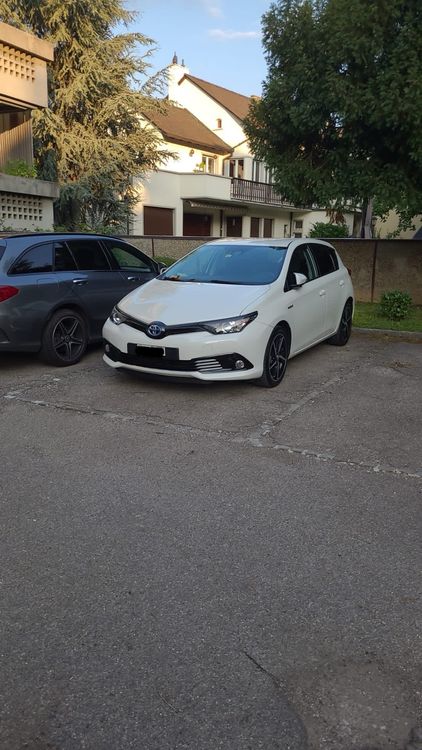 Toyota Auris 1.8 Hybrid