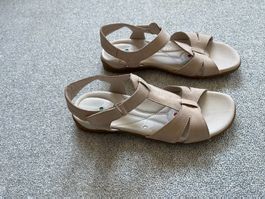 BATA Leder Sandalen  Gr 40 Fabrikneu