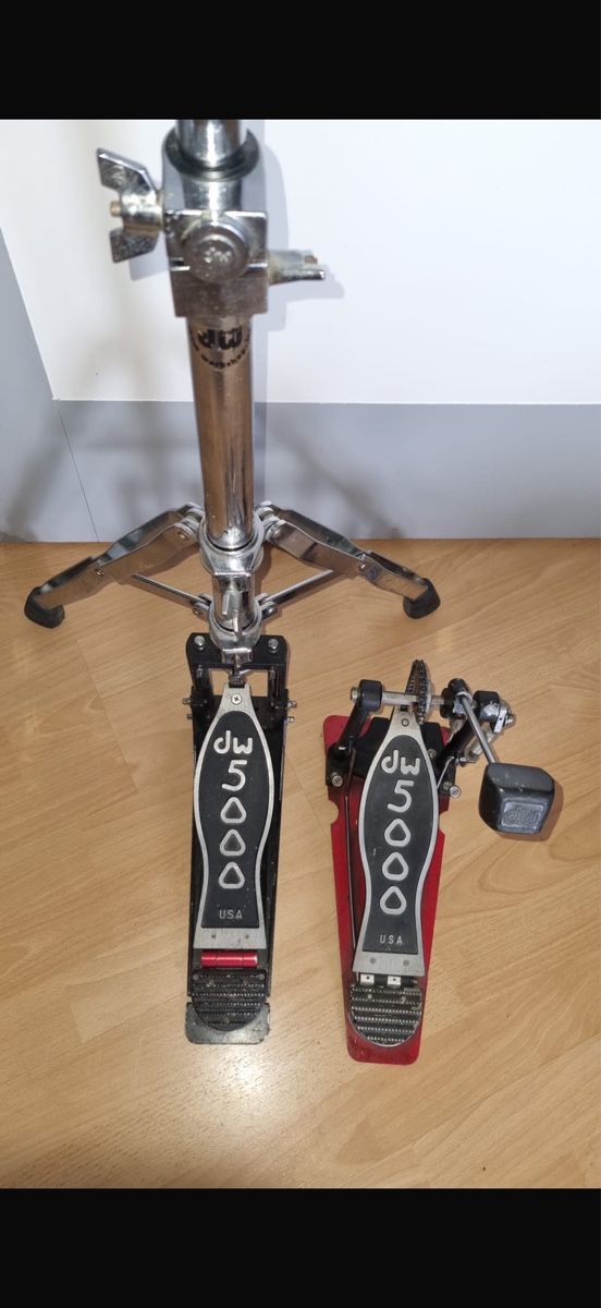 DW Musikinstrumente: DW 5000, Profi-Hardware-Set, 2beiniger Hi-HatStänder u.-Peda – Gebraucht aus Amriswil von ALETAL 1