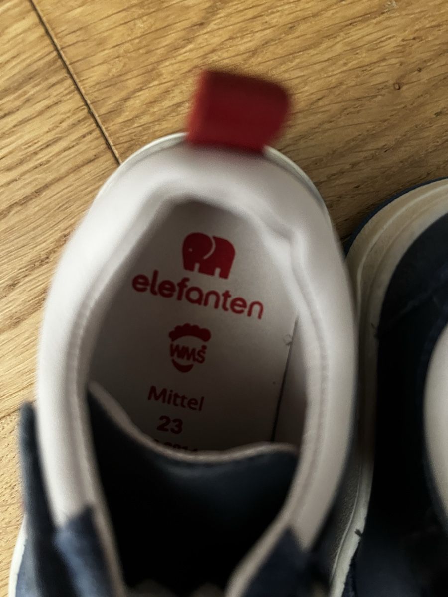 Elefanten Schuhe für Jungen: Baskets enfant Elefanten bleu taille 23 état d'usage – Neu (gemäss Beschreibung) aus Cossonay-Ville von Venusa09 2
