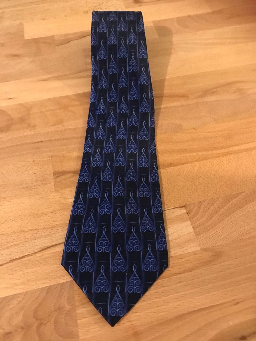 Lanvin Krawatten: LANVIN Krawatte – Gebraucht aus Zürich von heb_c9cj