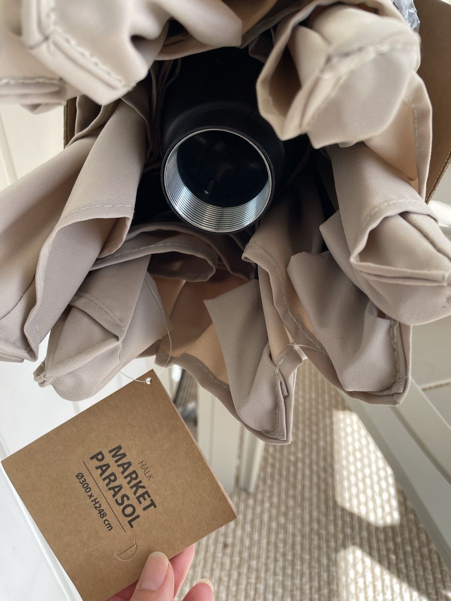 Jysk Ombrelloni: Neuer Sonnenschirm beige – Nuovo e nell'imballaggio originale da Stans venduto da Stefanie_Urech