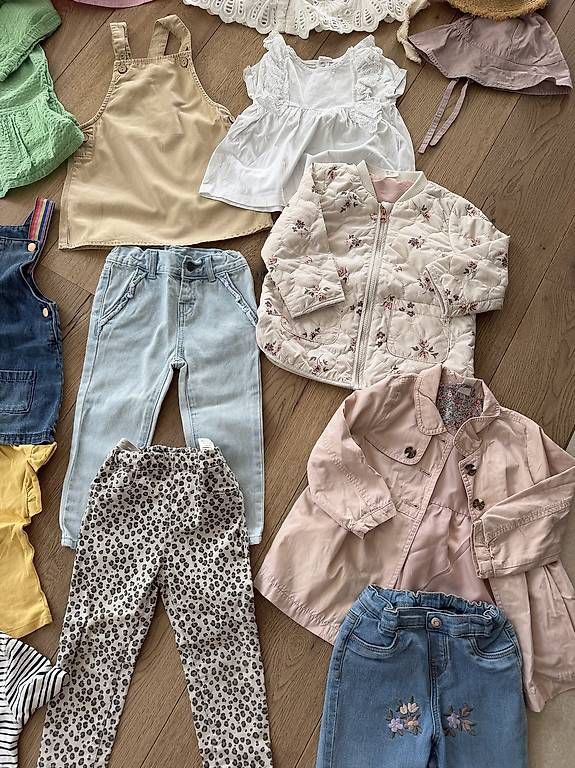 Zara Kleiderpakete & -sets: Mädchen Sommer Kleidung Set Gr 86-92 – Gebraucht aus Aarwangen von yul_25rt 2