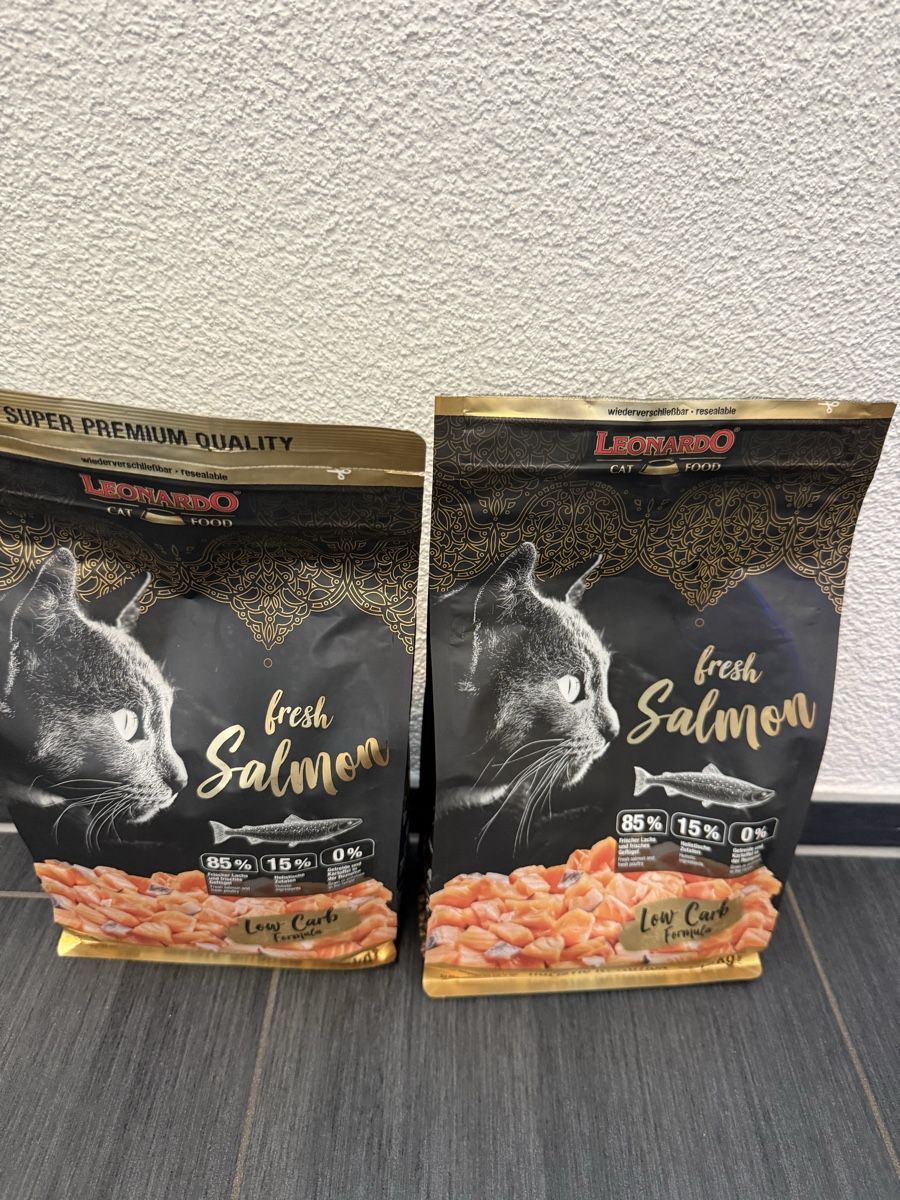 Mangimi: Leonadro Fresh salmon Katzenfutter trocken  – Nuovo (secondo la descrizione) da Bettwiesen venduto da Chair