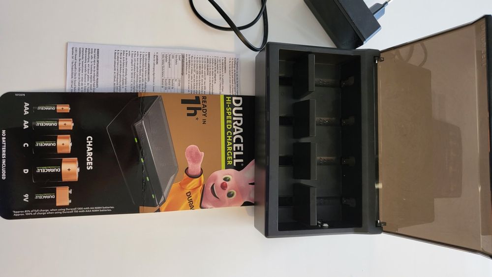 Accus & piles: Ladegerät Duracel – Neuf (Voir description) à Küttigen par ACURA86