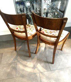 Stühle: +  DuO  GoBeLin  HoLzsTühLe  + – Gebraucht aus Winkel von zeho 7