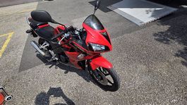 CBR 125 R  Grand service complet  Expertisée 07/2026