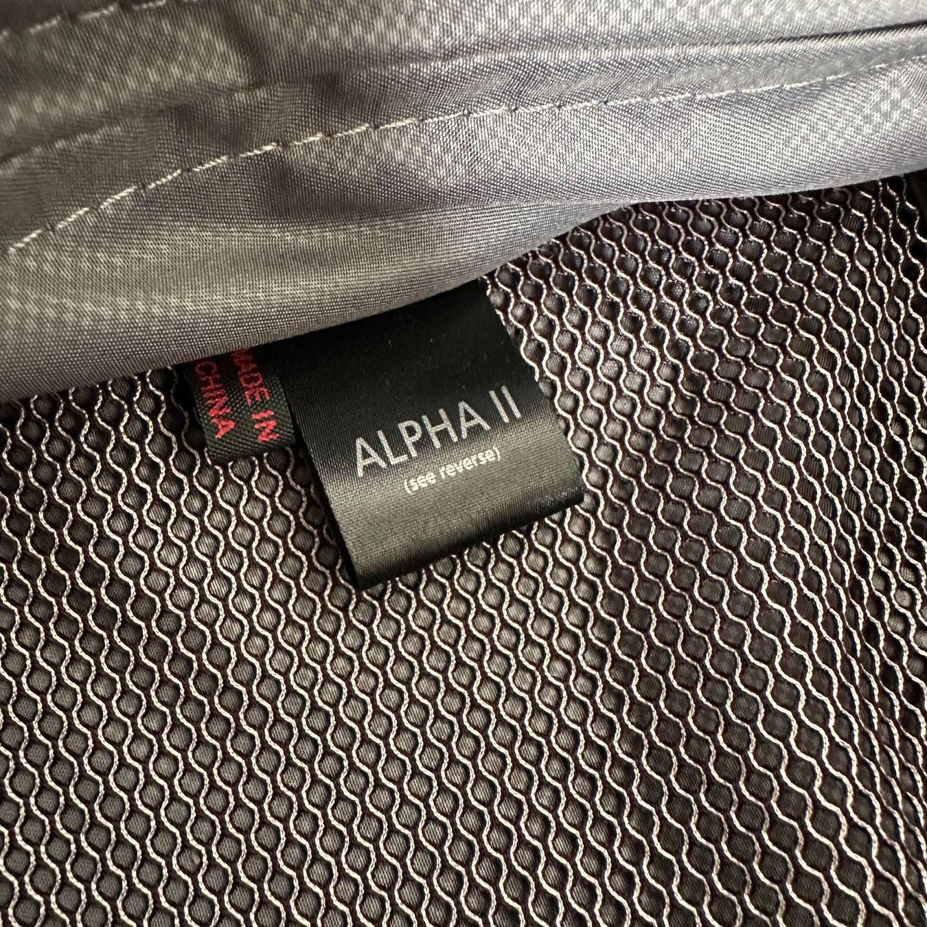 Tumi Valigie: Tumi Reisegepäck/Kleidersack mit Rollen – Usato da Luzern venduto da fairflip 6