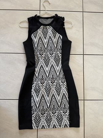 Kleid von H&M mit Muster