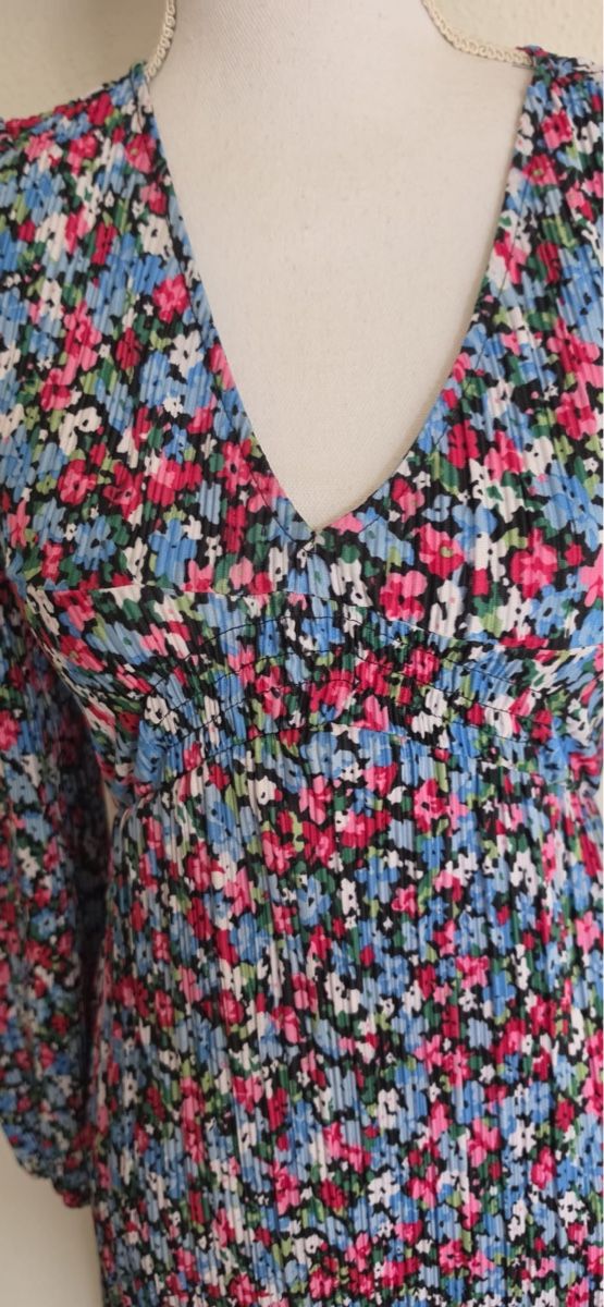 Vestiti: Sommer Kleid Blumig gr.34 – Usato da St. Gallen venduto da mania03