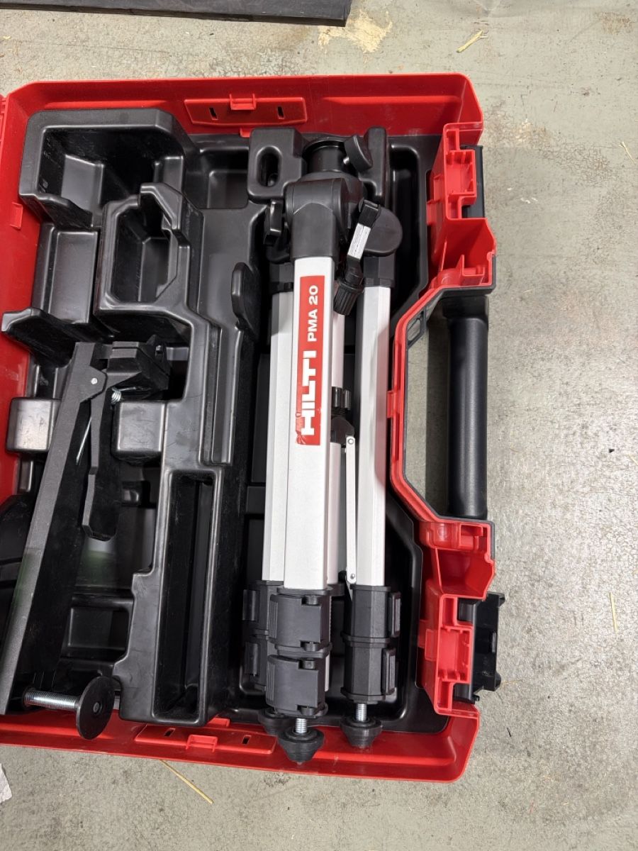 Hilti Tutti gli attrezzi: Hilti Treppiede PMA 20  – Usato da basel venduto da Swiss._.1978 1