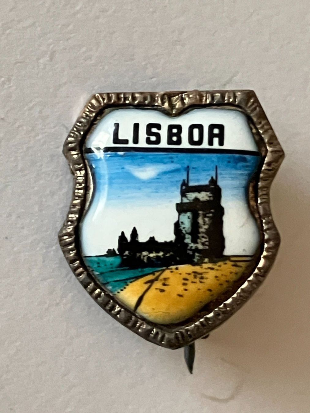 Placchette & Badge: 1 Anstecknadel Lisboa – Usato da Basel venduto da djwwpp