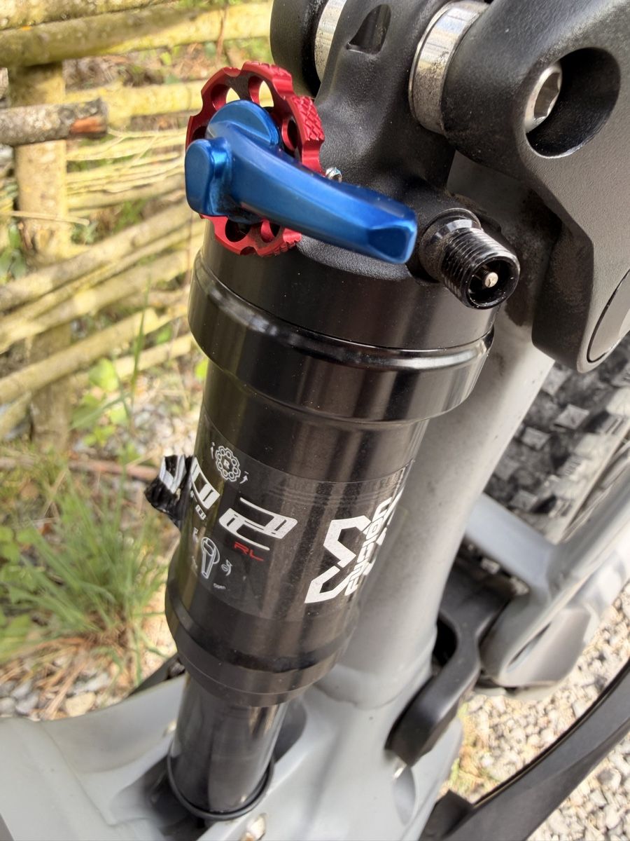 BMC Velos: BMC E-MTB Elektro Mountainbike  – Gebraucht aus Alpnach Dorf von MiKoMarkt 8