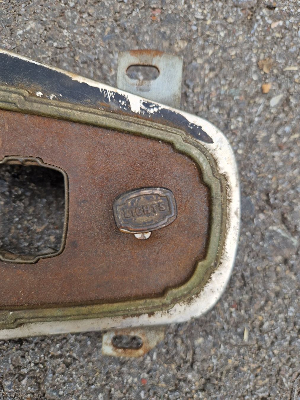 Buick Tutti pezzi di ricambio auto: Buick Oldtimer Auto Armaturenbrett ca.1931 / Vorkrieg – Difettoso da Dürnten venduto da Bachtel84 3