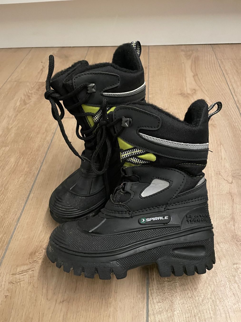 Spirale Scarpe per ragazzi: Winterstiefel von Spirale Gr. 29 – Usato da Waltenschwil venduto da hansnine 1