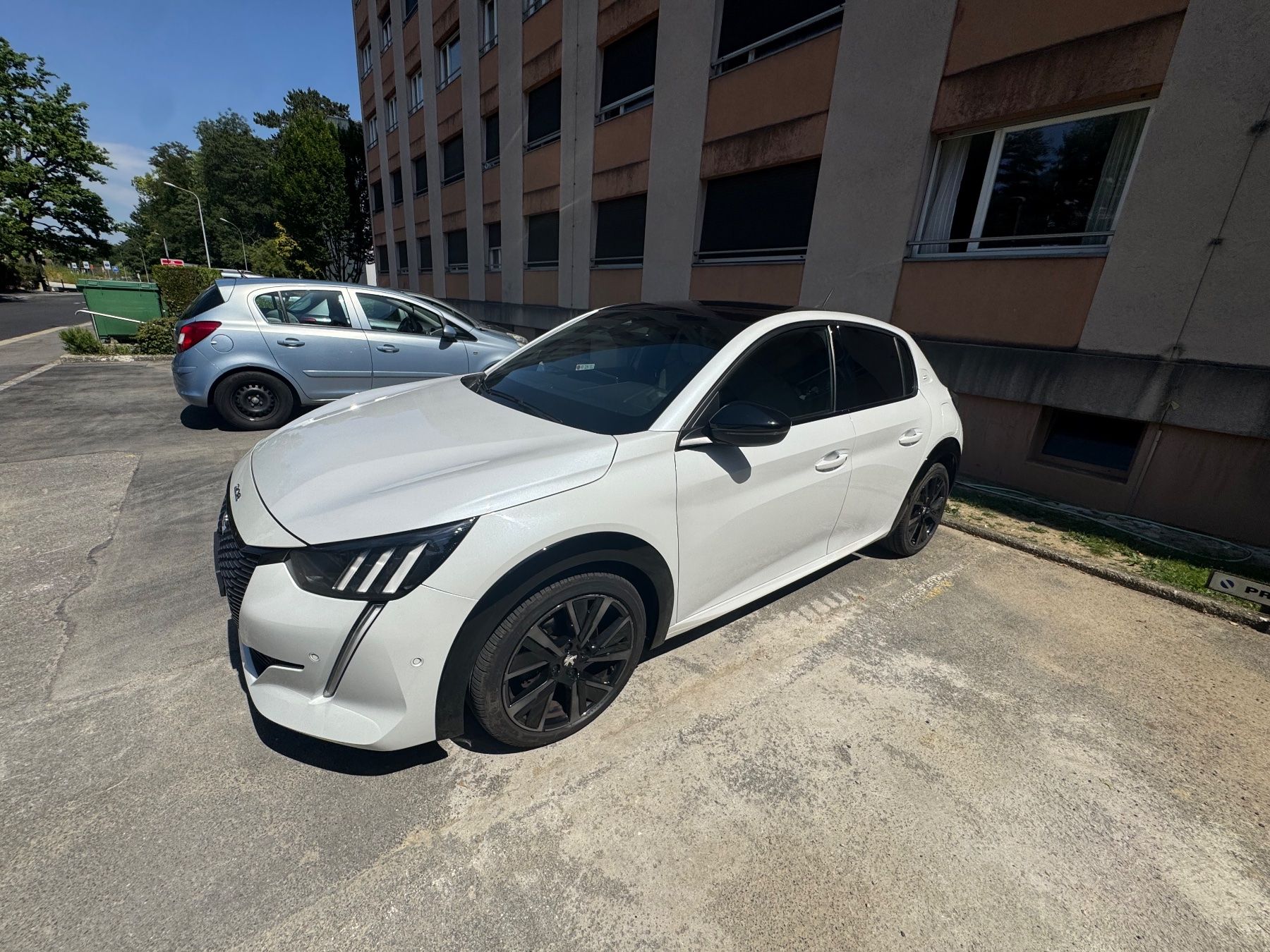 Peugeot Automobili: Peugeot 208 GT 1.2 Pure tech – Usato da Morges venduto da ine_n9ht