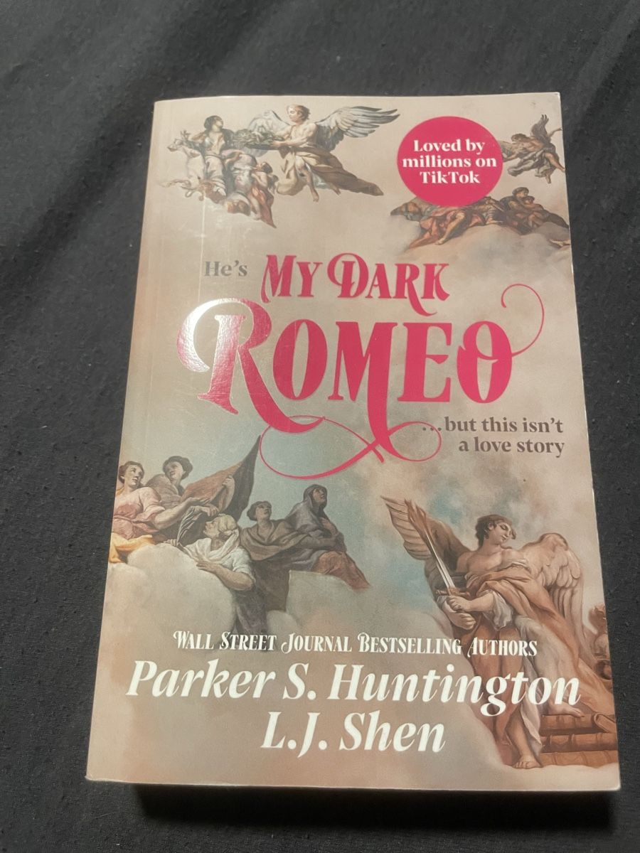 Libri: He‘s My Dark Romeo – Nuovo (secondo la descrizione) da Uster venduto da ali_mp6n