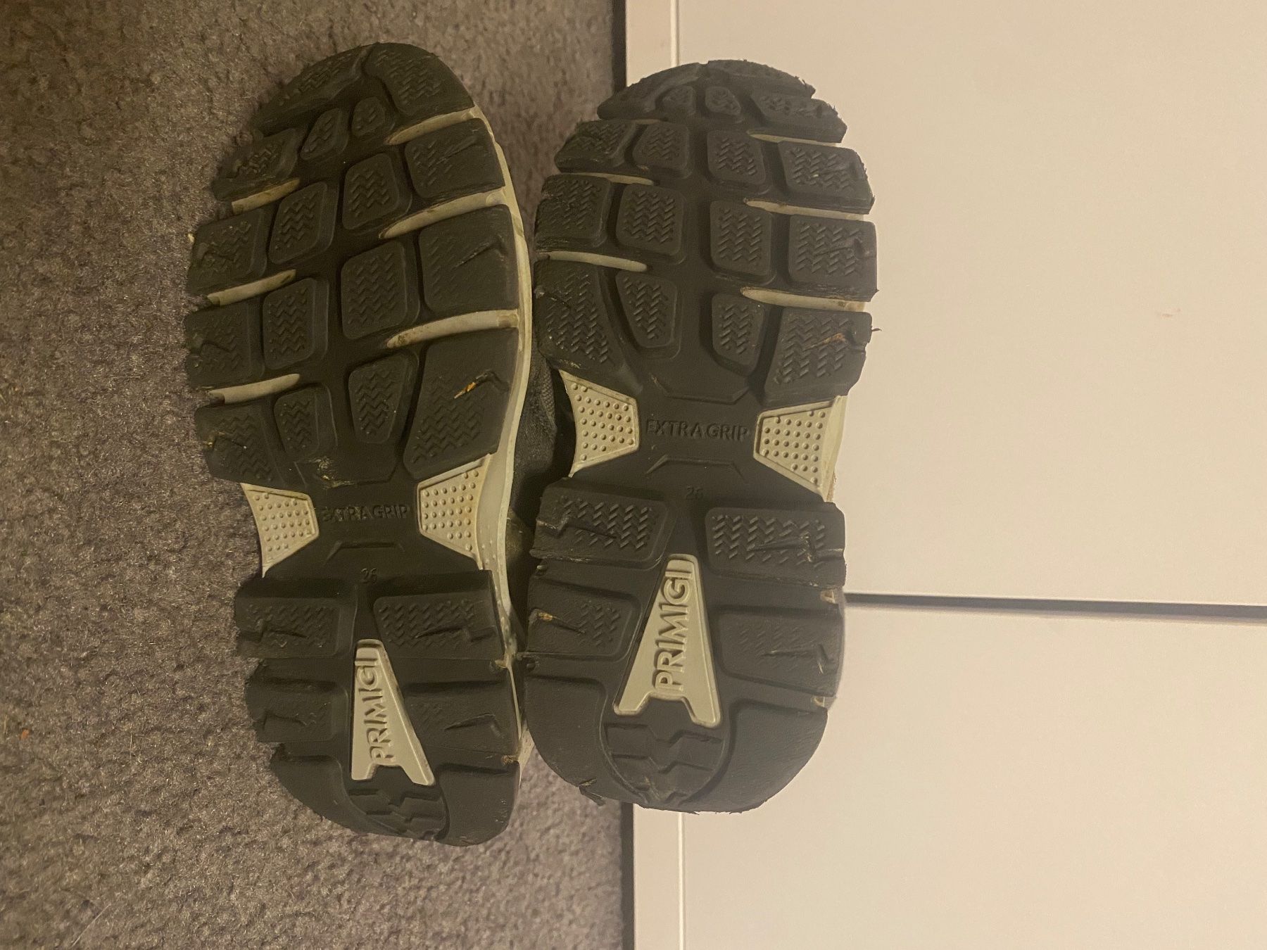 Primigi Schuhe für Jungen: Primigi Winterstiefel schwarz Gr.26 – Gebraucht aus Hinwil von kys_5qrk 1