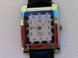 Armbanduhr /// tiq