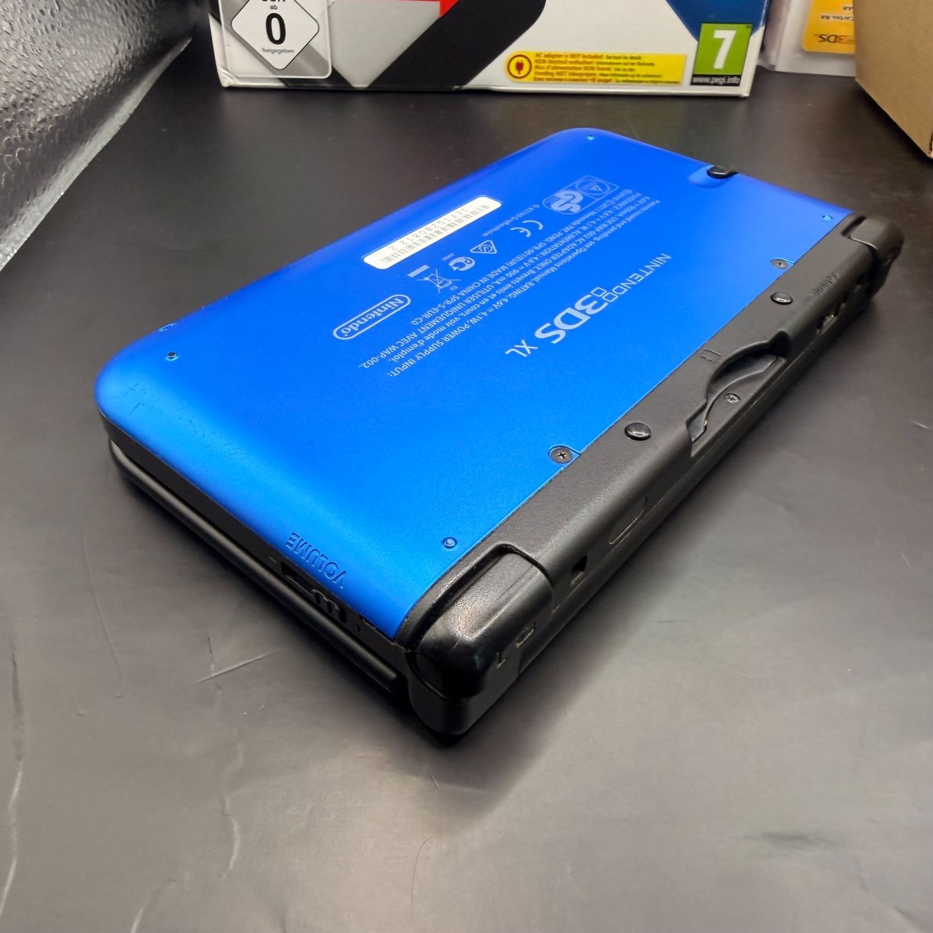 Nintendo Console: Nintendo 3DS XL Blau mit OVP – Usato da Düdingen venduto da Nerdworld 5