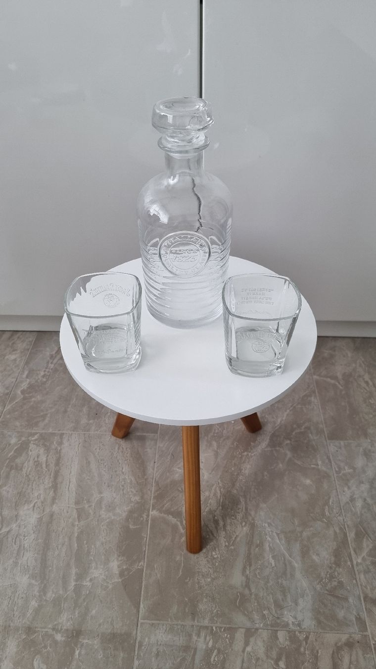 Spirituosen: Whisky und 2 Gläser Set 🥃 – Gebraucht aus Lengnau BE von Thanu1994 1