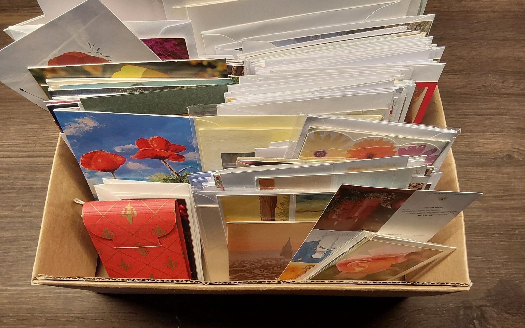 Cartoline: Lot Karten und Kuverts neu – Nuovo (secondo la descrizione) da Köniz venduto da scopello12