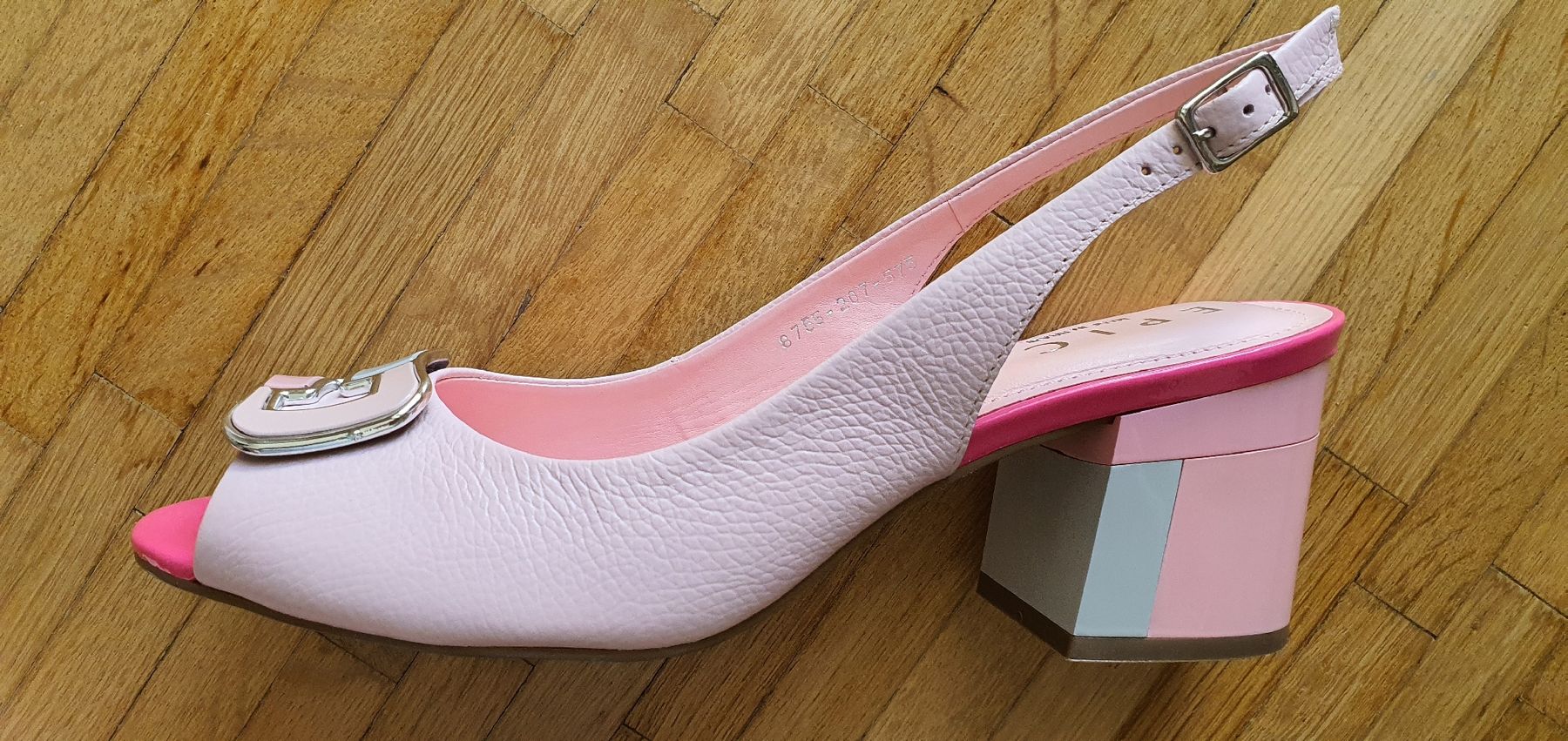 Scarpe da donna: Epica Sandale – Nuovo (secondo la descrizione) da Basel venduto da Kristal4 6