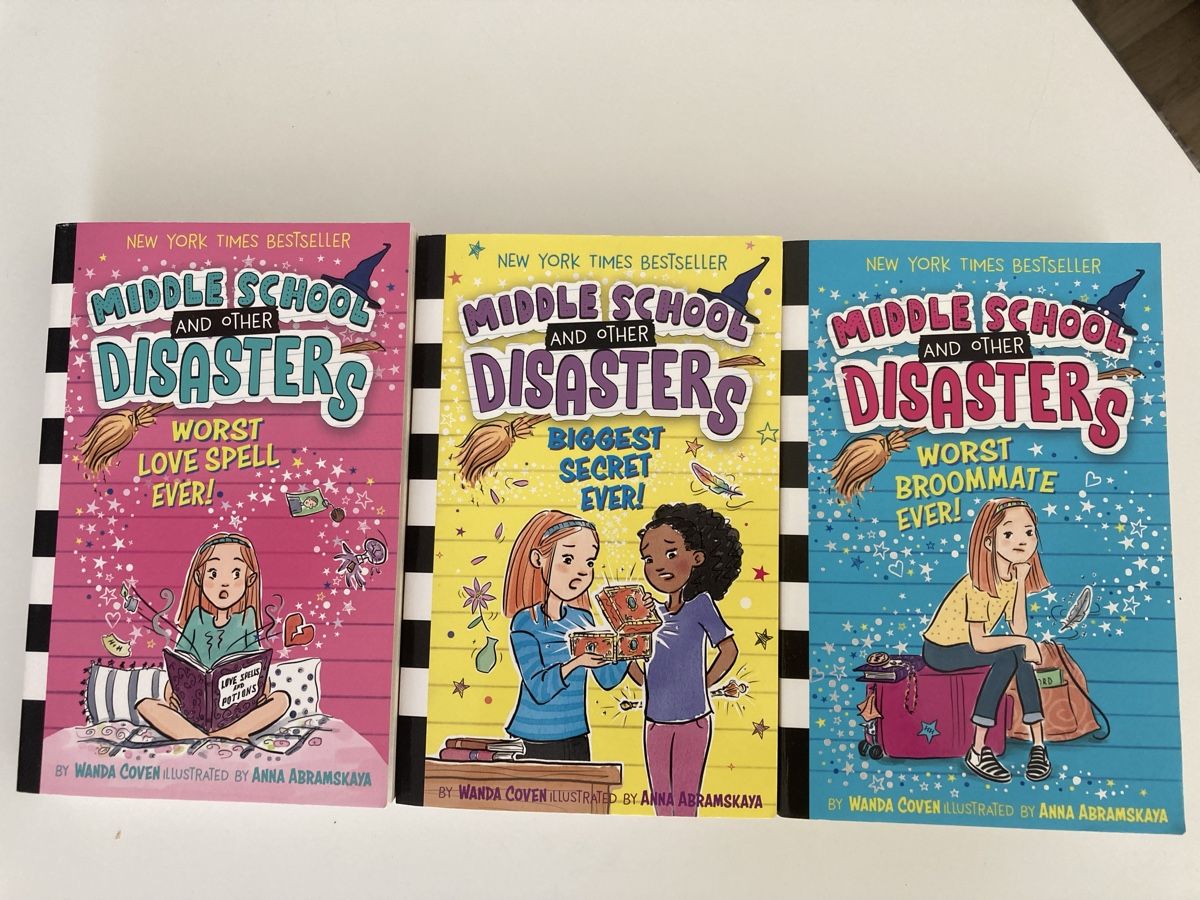 Livres: Middle School and Other Disasters Book Set – Neuf (Voir description) à Ettingen par mis_68gg