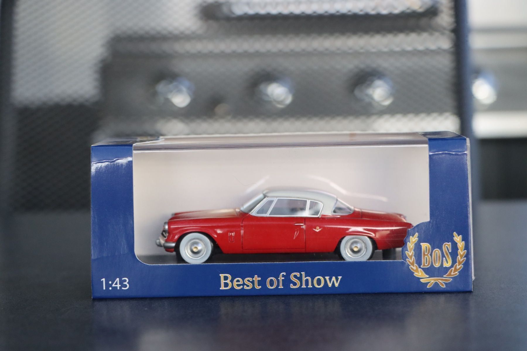 Modellini d'auto: Studebaker Commander Starliner 1:43 BOS – Nuovo e nell'imballaggio originale da Bühl b.Aarberg venduto da modelldiecast