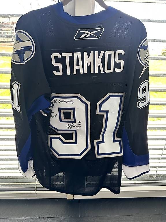 Canottiere & Pantaloni: Tampa Bay Stamkos 91 – Usato da Belmont-Lausanne venduto da zirak 1