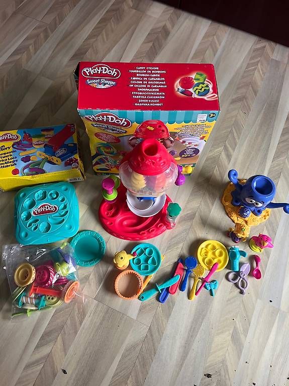 Pâte à modeler: PlayDoh – D'occasion à Thalwil par Maria0512