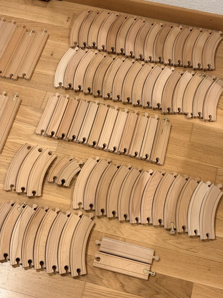 Jouets: Brio train set from multiple brands  – D'occasion à Meyrin par yej_w8lz 2