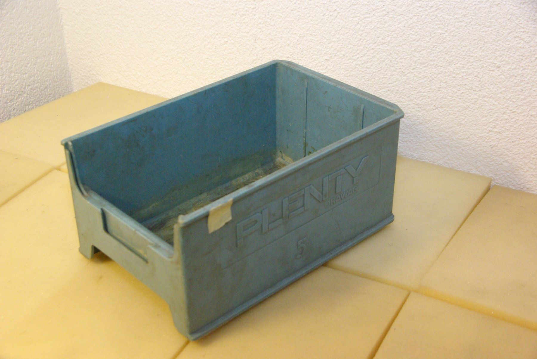 Behälter & Ähnliches: DRAWAG Plenty Kunststoff Box, hellblau – Gebraucht aus Herisau von Cevianer1844