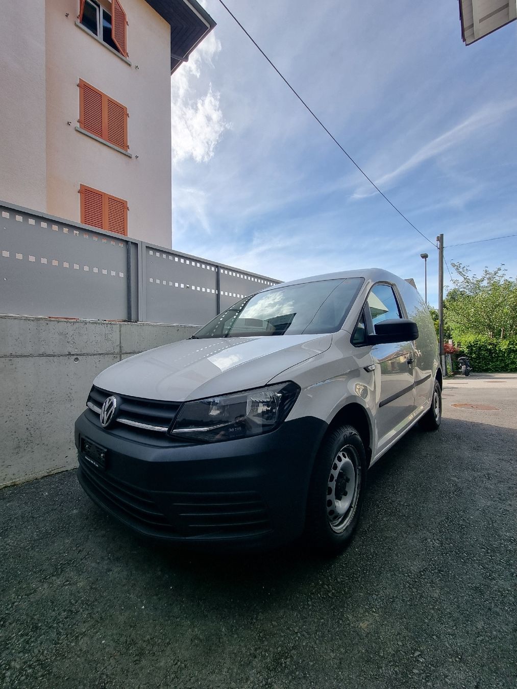 VW Veicoli commerciali: VW Caddy 1.0 TSI / 81'800km / 2020 – Usato da Courtepin venduto da Arliind