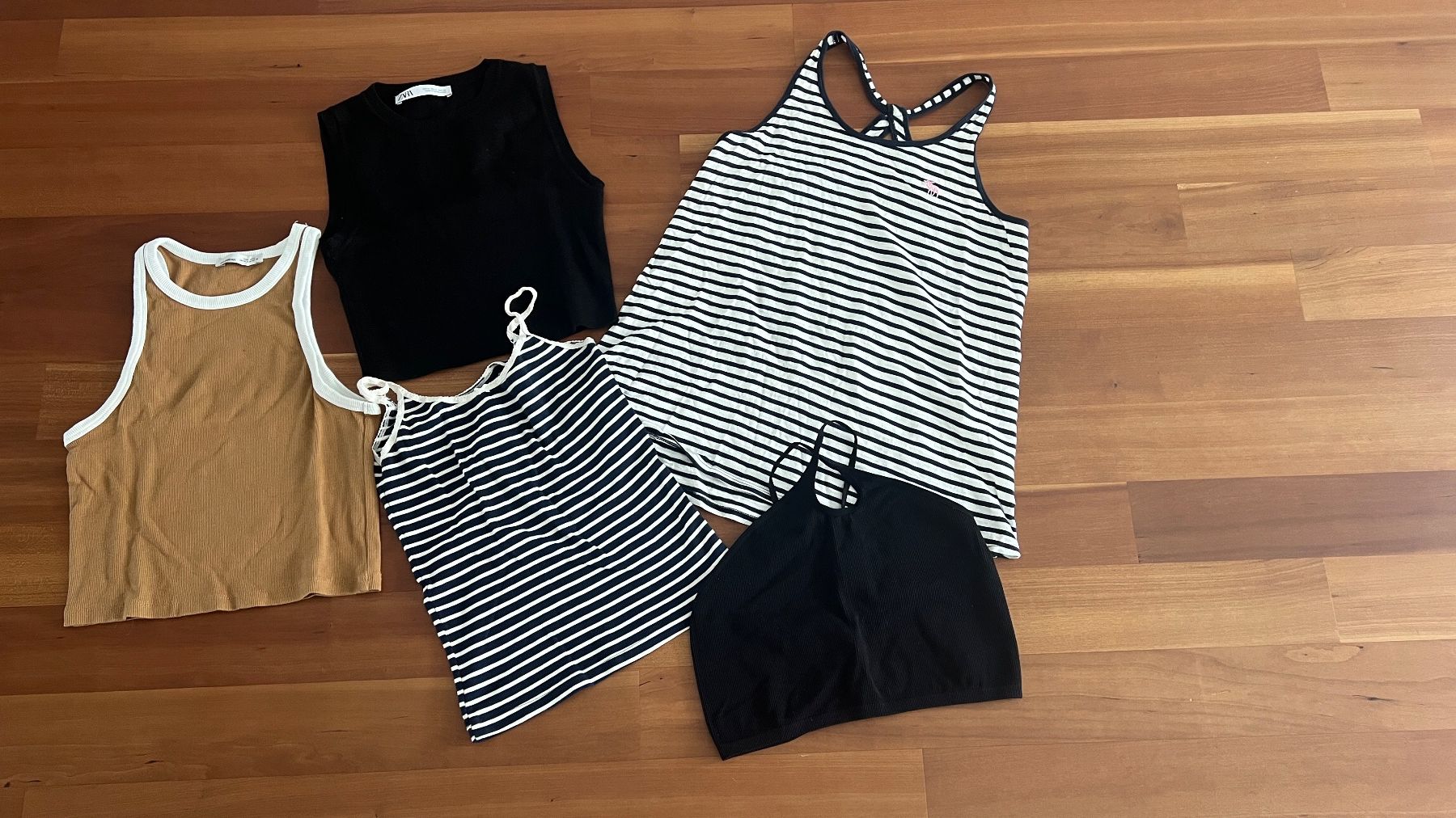 Blusen, T-Shirts & Tops: 5 Träger Tops – Gebraucht aus Cham von Guterprei1