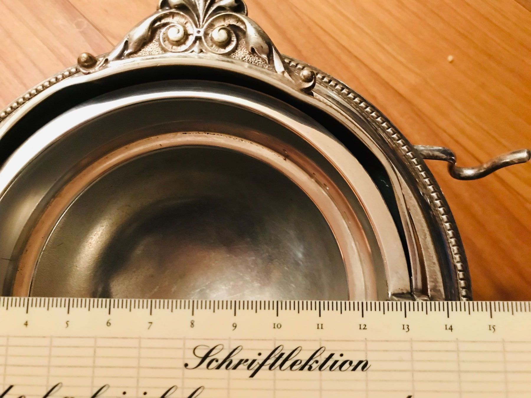 Altre Stoviglie: Buttergefäss mit Deckel und Buttermesser – Usato da Wetzikon ZH venduto da chris7pat