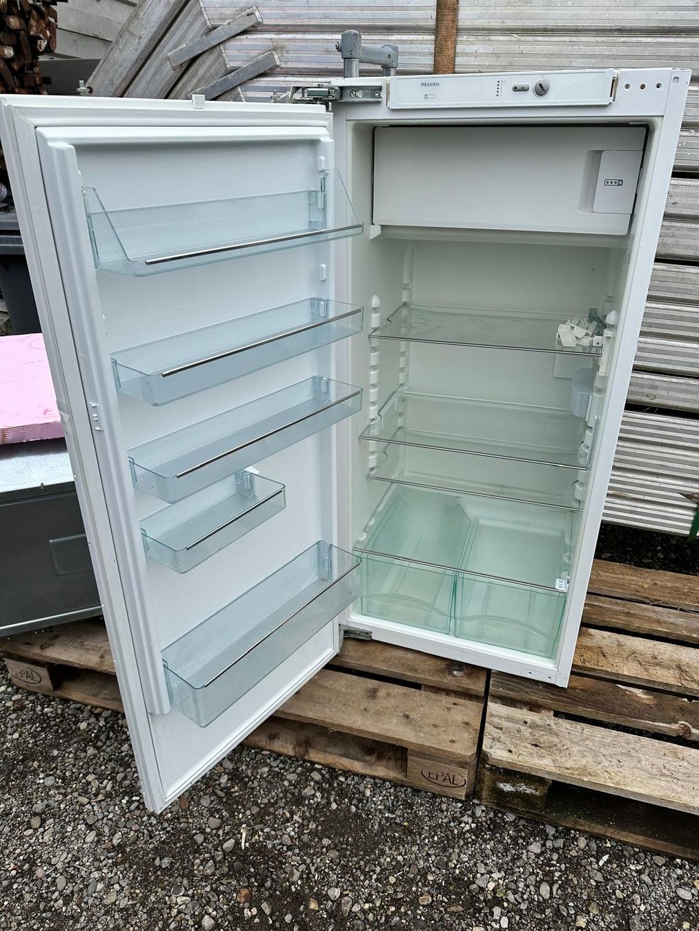 Miele Frigoriferi: Kühlschrank Einbaukühlschrank  Miele – Usato da Spreitenbach venduto da Space_X 4