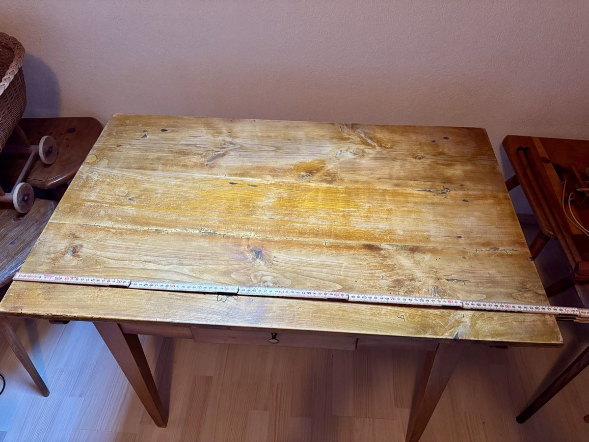 Tavoli: Tisch Holz antik – Usato da Gündisau venduto da yuma06 2