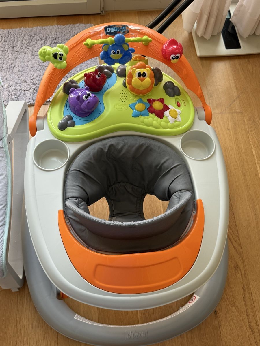 Chicco Veicoli per bambini: Chicco Walker Activity Center Orange Grey Used – Usato da Zürich venduto da PetiteSeller 2