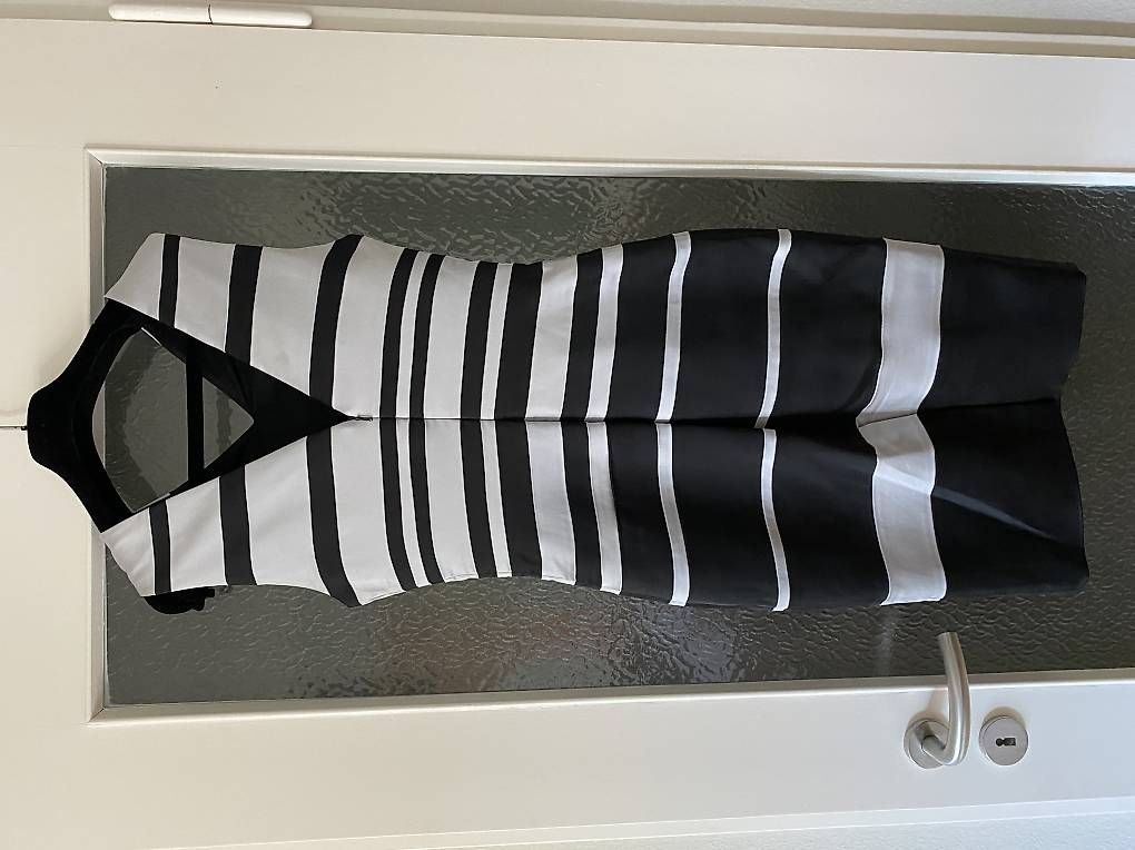 Vestiti: Karen Millen Kleid neu – Usato da Rüschlikon venduto da Sanna06 3