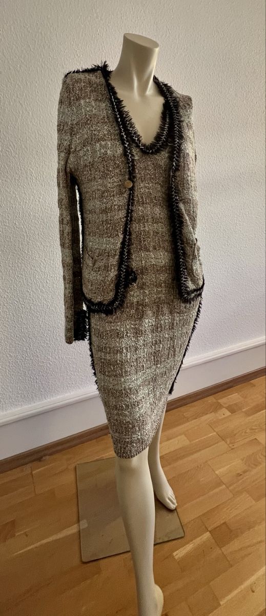 Costumi: ESCADA Tweedkleid mit Jacke, Kleid Gr. 36 / S – Usato da Basel venduto da Bettybooo 5