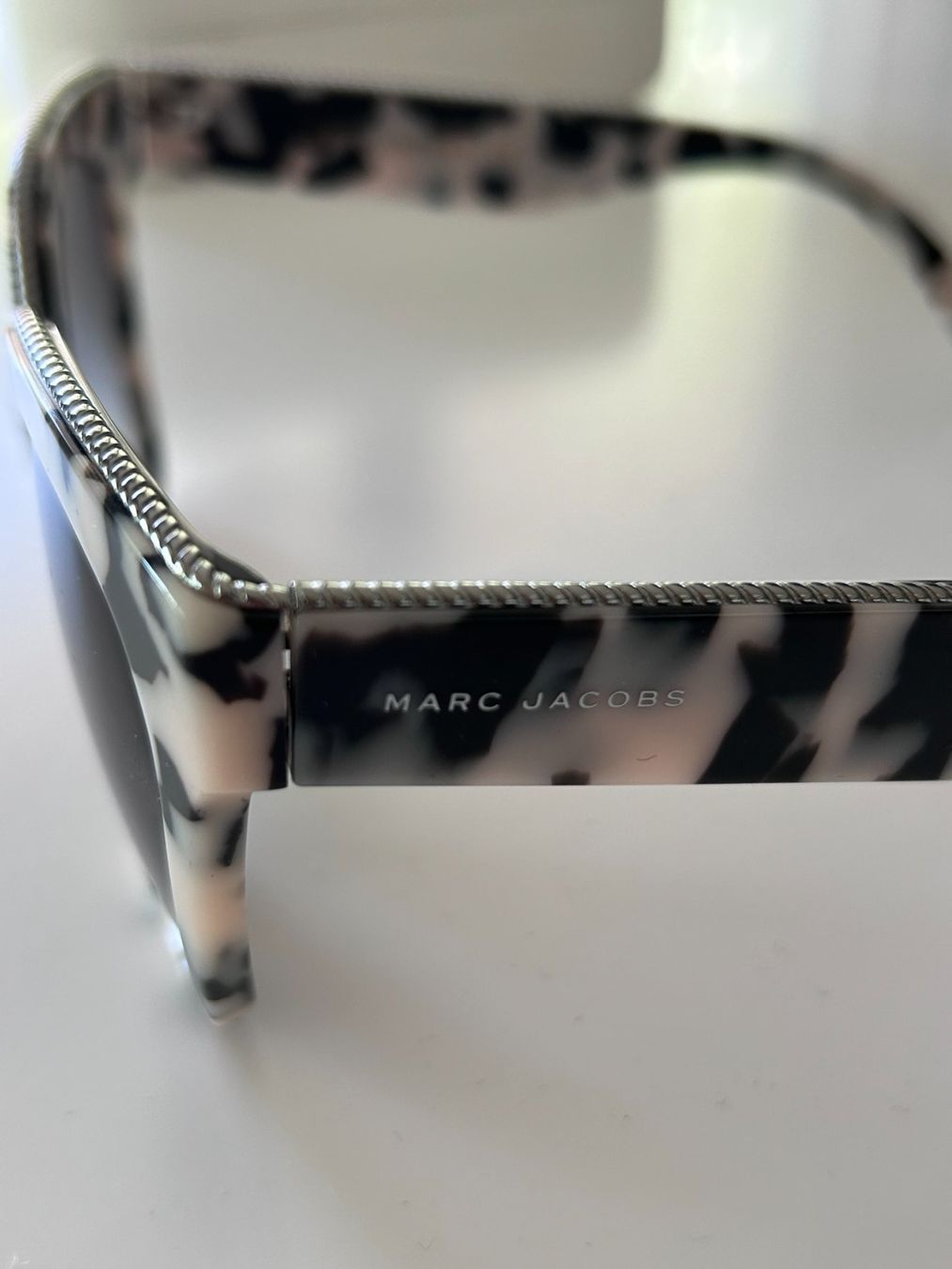 Marc Jacobs Occhiali & Lenti: Marc Jacobs Sonnenbrille – Usato da St. Gallen venduto da look-twice 2