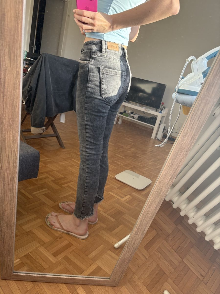 Marc Cain Jeans: Marccain Stylish Grey Skinny Jeans – Gebraucht aus Winterthur von kar_5kzx 1