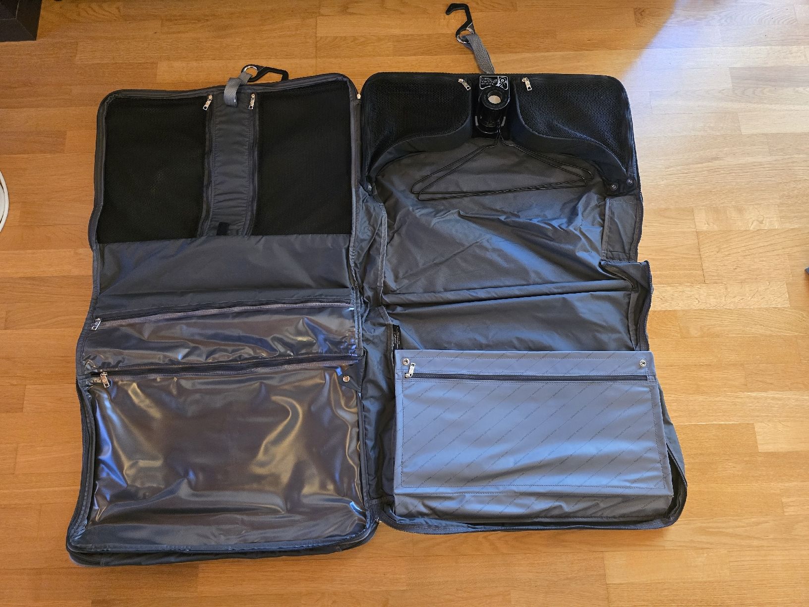 Taschen: Samsonite Kleidersack – Gebraucht aus Regensdorf von Donaldduck0907 1