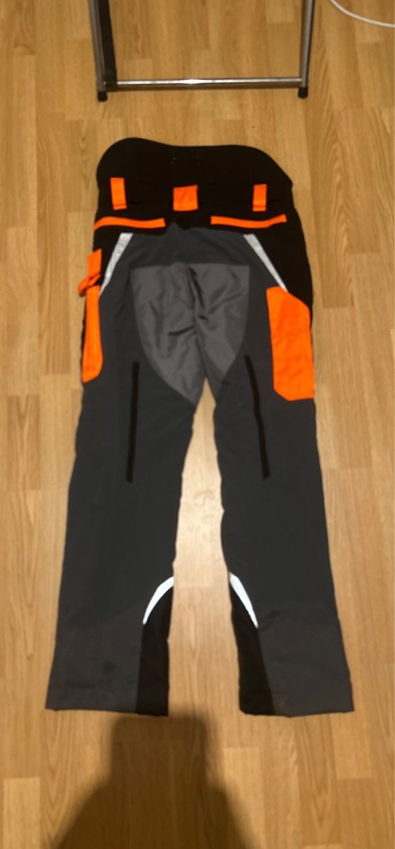 Engelbert Strauss Pantalons: Schnittschutzhose – D'occasion à Basel par str_2vxr 1