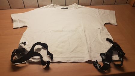 T-shirt grandeur M marque Bershka 100% coton
