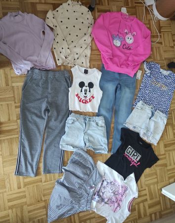 Lot vêtements fille 134 cm